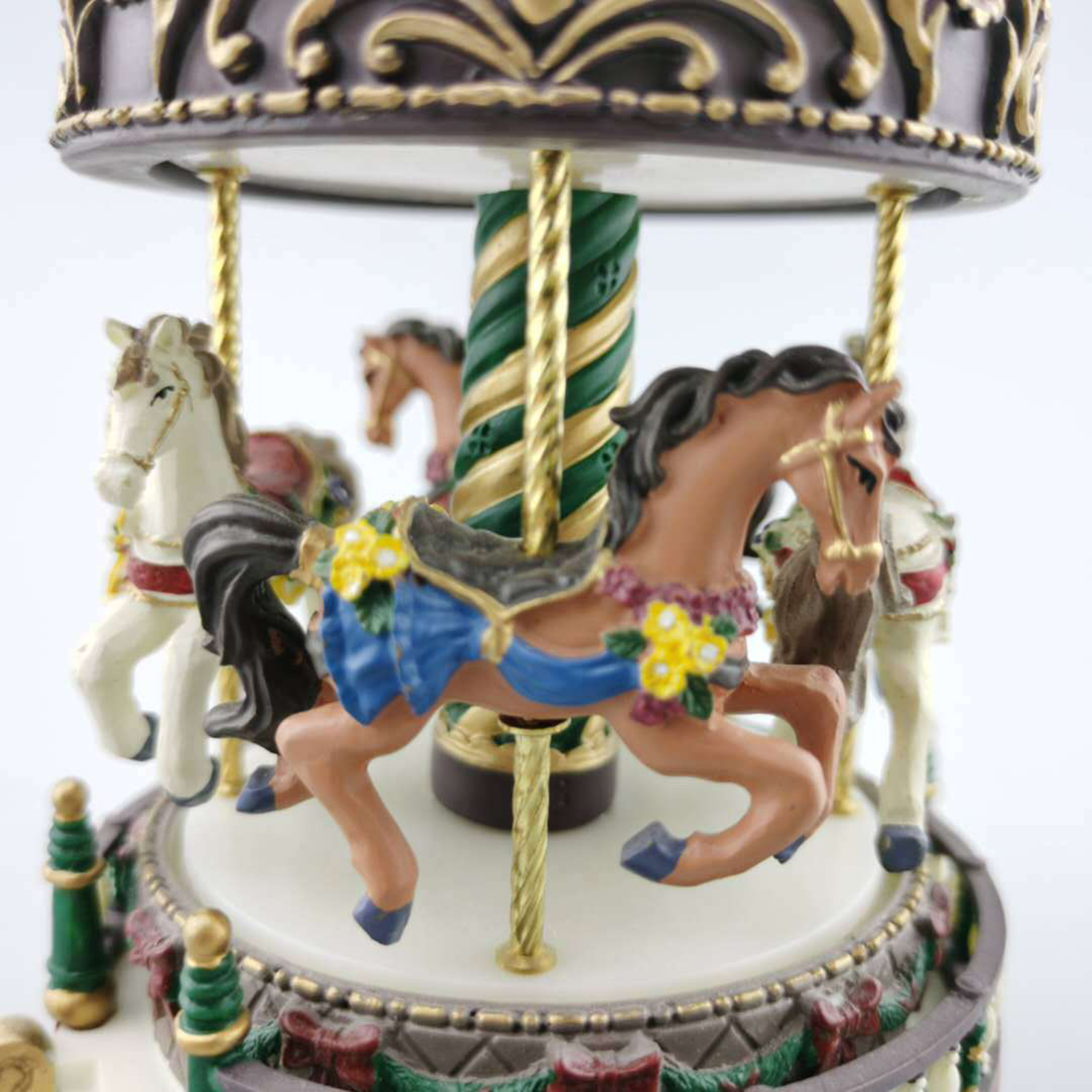 Carousel Music Box Christmas G - Snow Globe Musical recensie en prijs